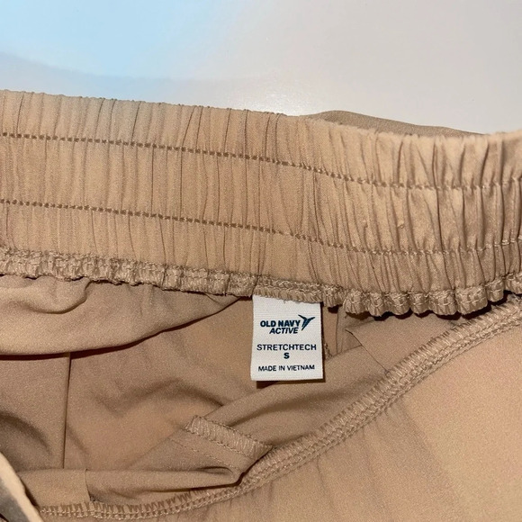 Old Navy StretchTech Tan Mid-rise Zip Ankle Relaxed Jogger Pants Small Women’s - Picture 11 of 13